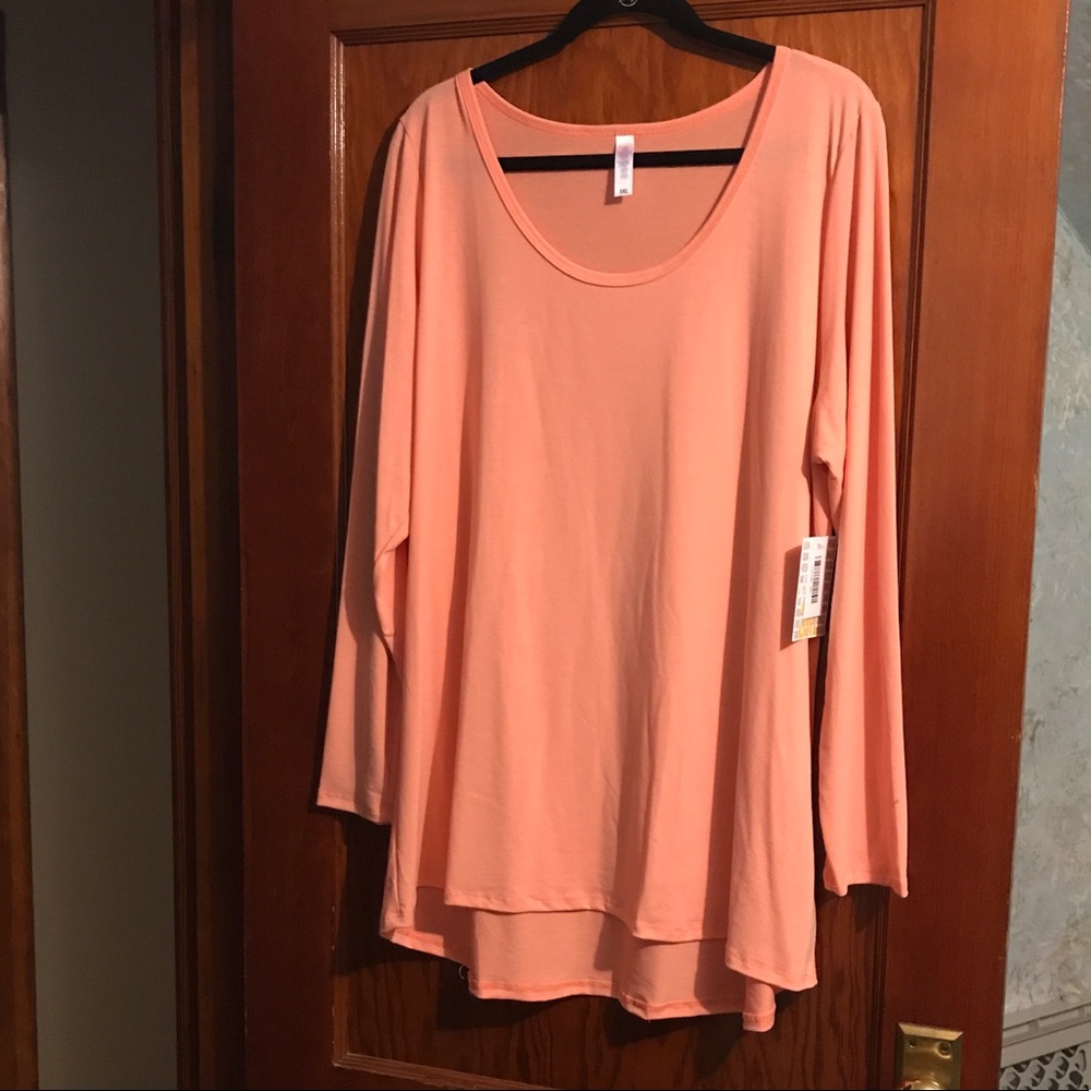 Lularoe Lynnea Peach color NWT